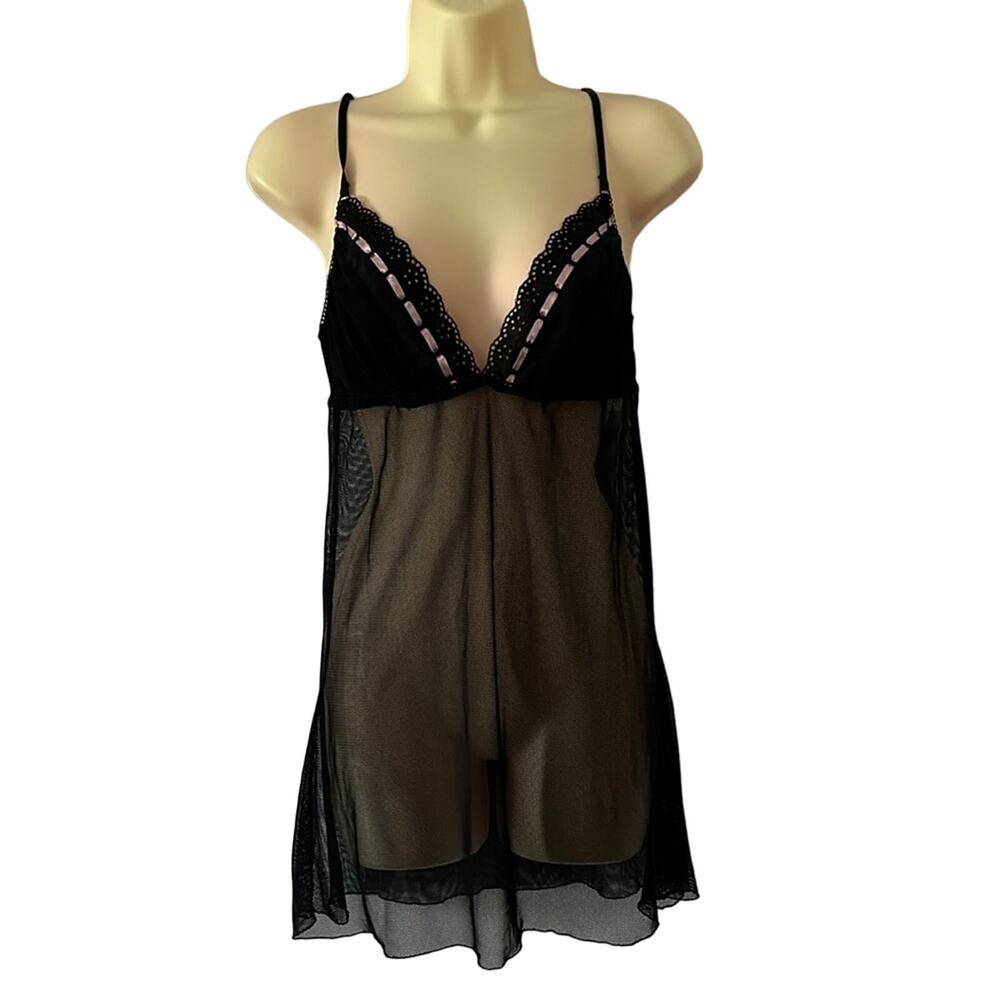 Fredericks of Hollywood Black Mesh Knit Chemise with Thong Woman Size Large